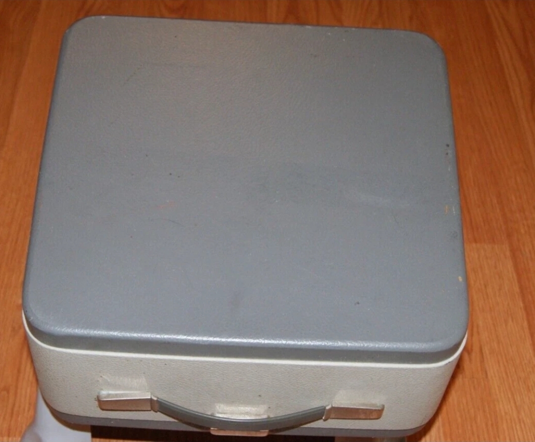 Remington mark two manual typewriter  — Image 7