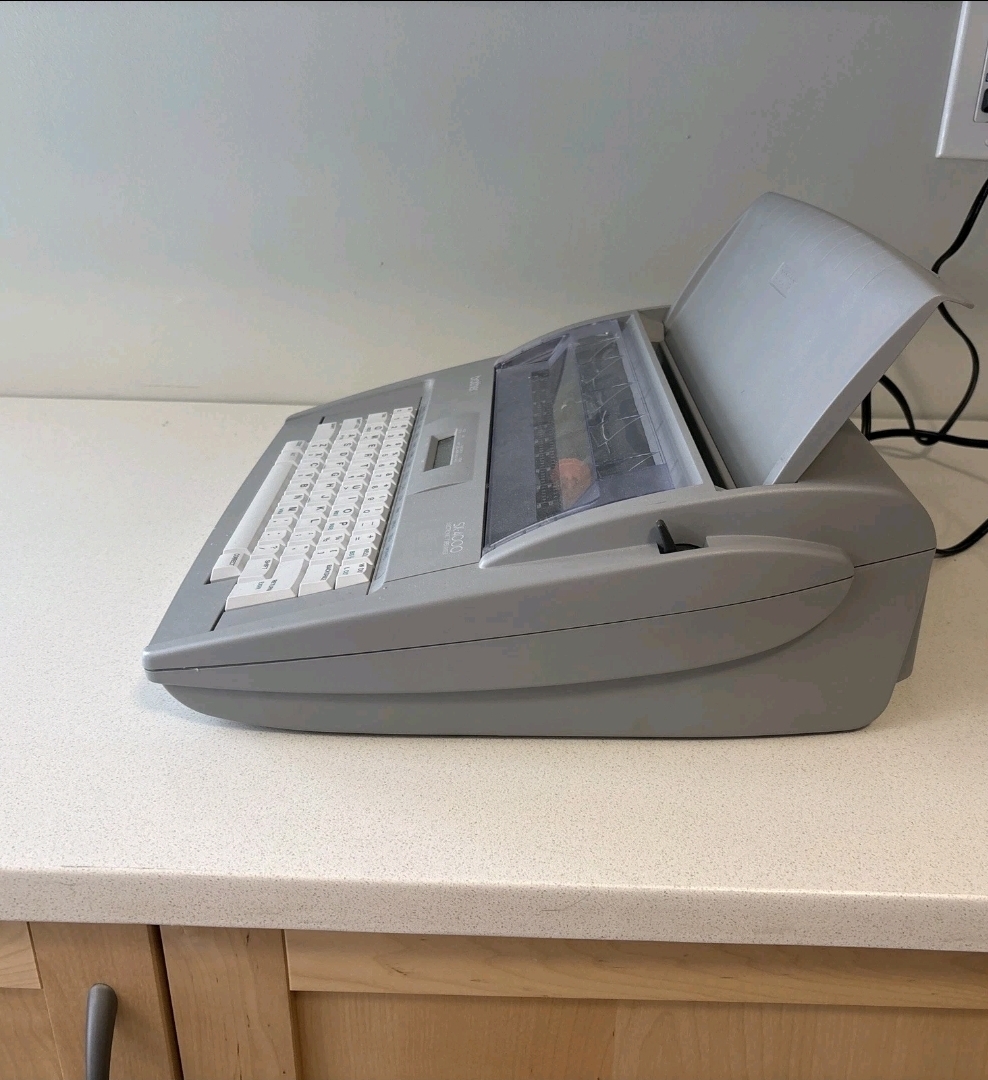BROTHER SX 4000 ELECTRONIC TYPEWRITER  — Image 3