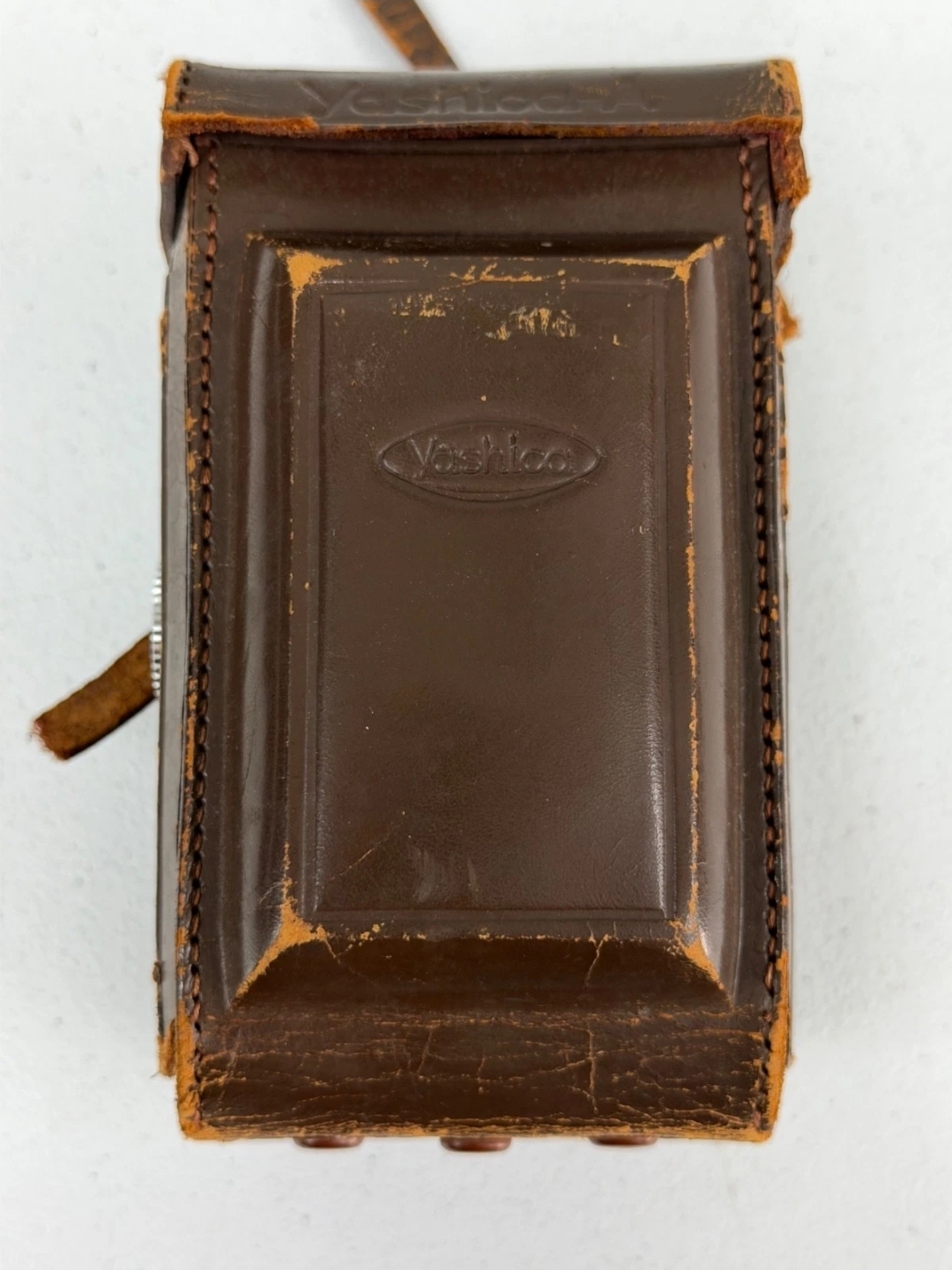 Yashica A twin lens reflex 120 mm film camera  — Image 4