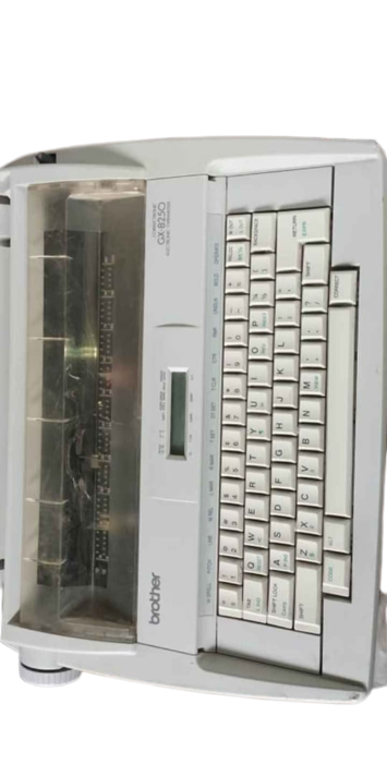Brother GX 8250 Correctible Typewriter — Image 4