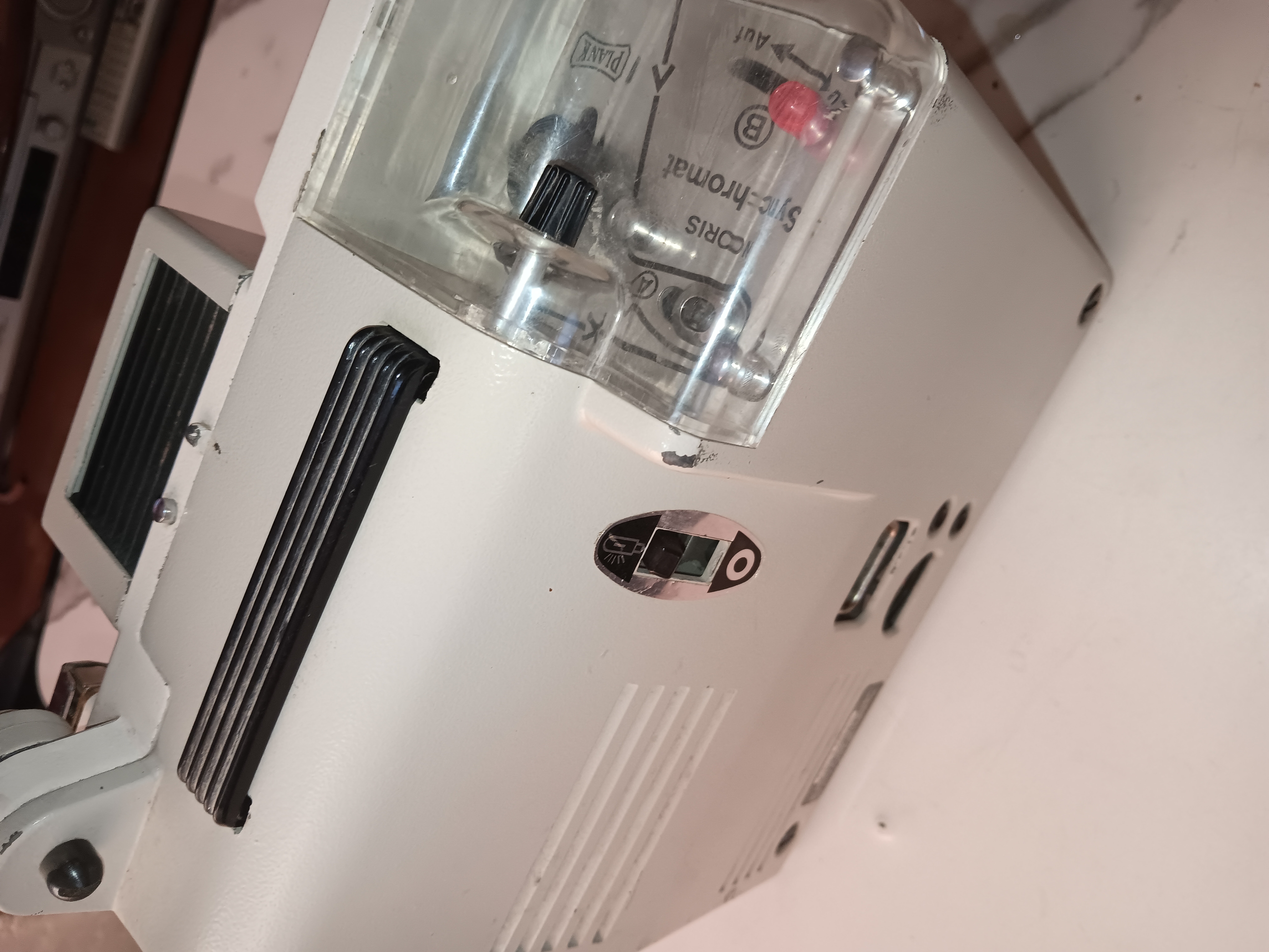 NORRIS SYNCHRO 200 PROJECTOR  — Image 2