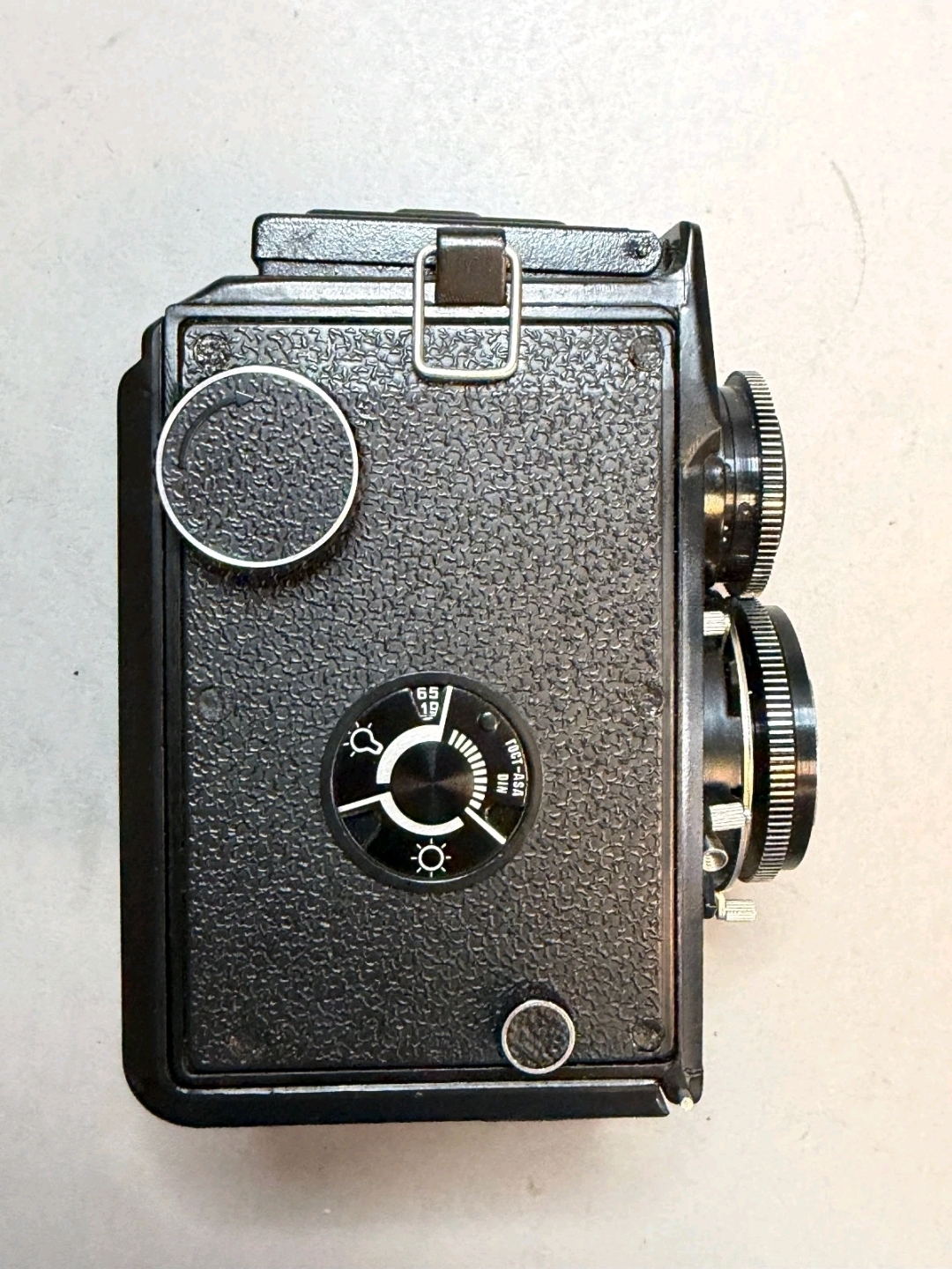 Lubitel 166b 120mm tlr film camera  — Image 6