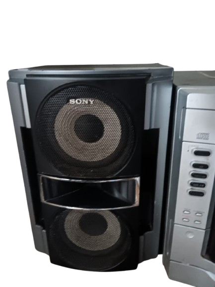 Sony RG 290 3 CD Changer — Image 2