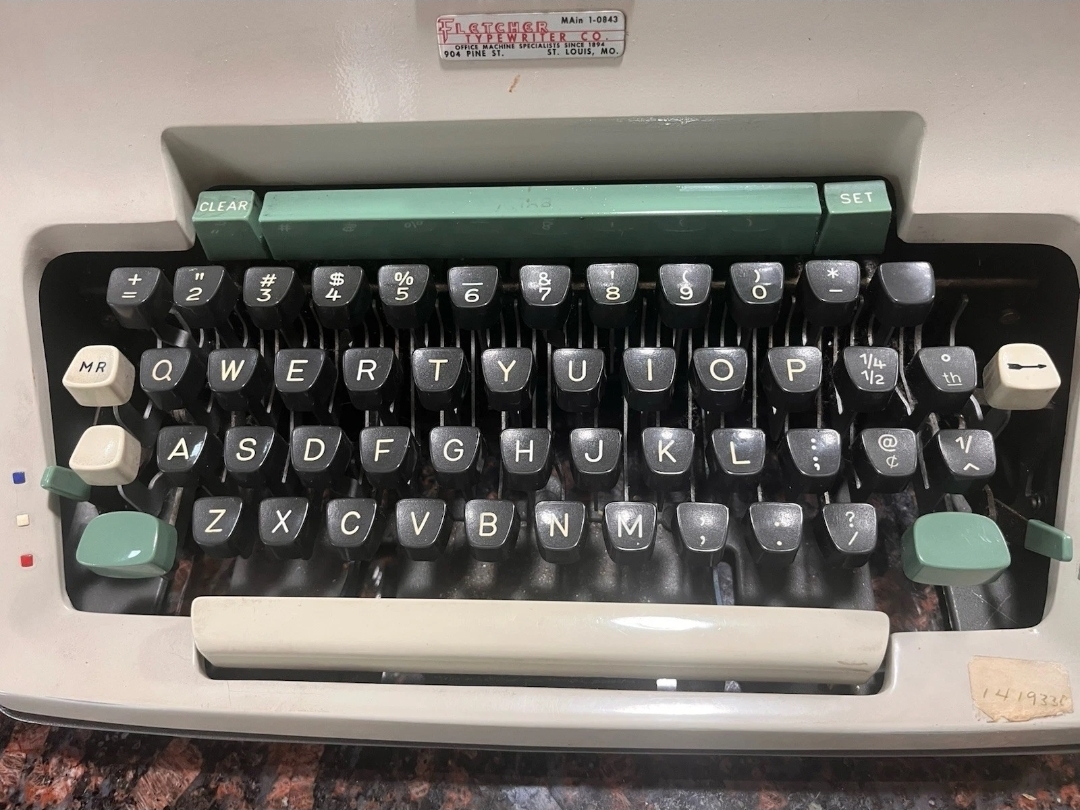 Olympia sg3 manual typewriter  — Image 6