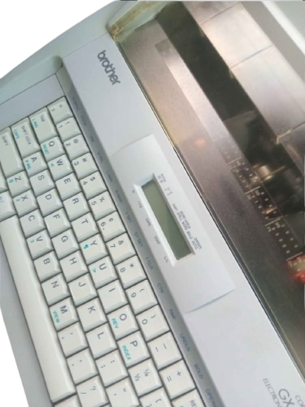 Brother GX 8250 Correctible Typewriter — Image 2
