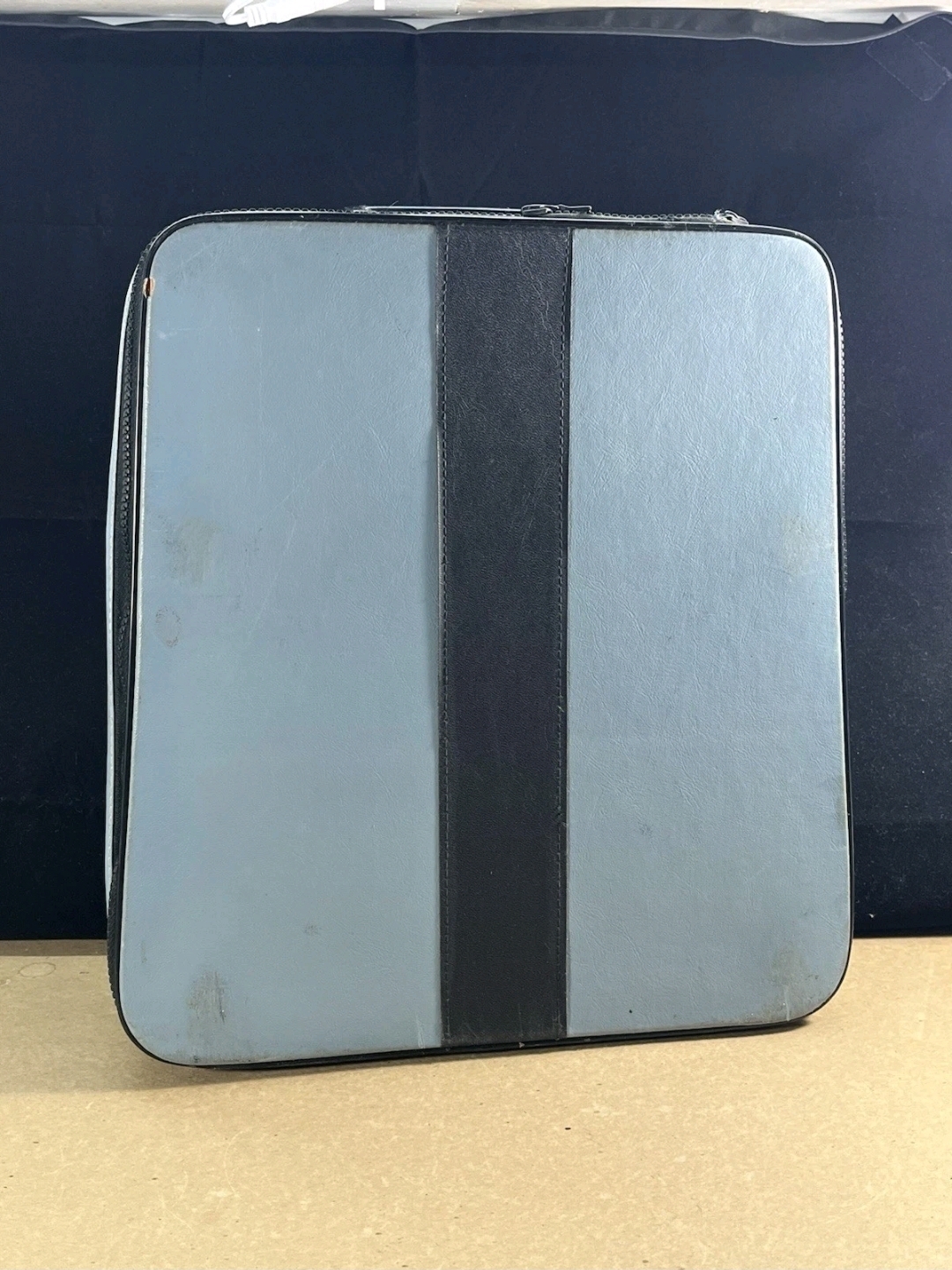 Olivetti lettera 32 manual typewriter  — Image 9